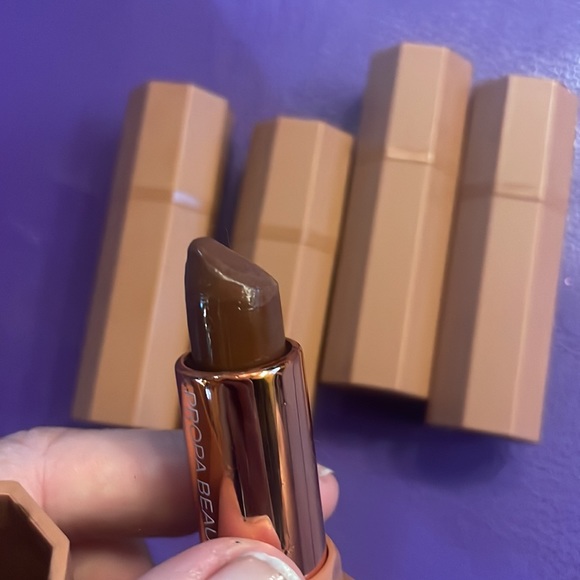 PROPA BEAUTY lipsticks x5 satin reds & neutrals BOMB - Picture 5 of 7